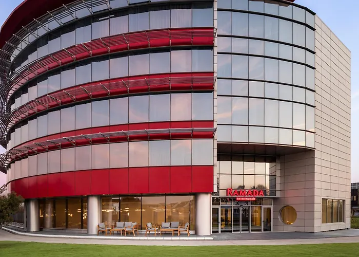 Ramada By Wyndham Bucharest Otopeni Airport