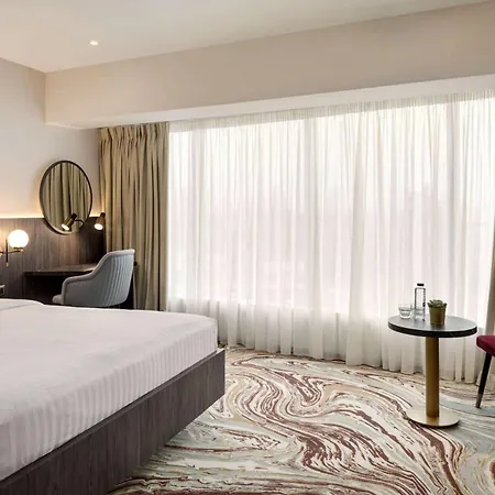 Ramada By Wyndham Bucharest Otopeni Airport Extérieur photo
