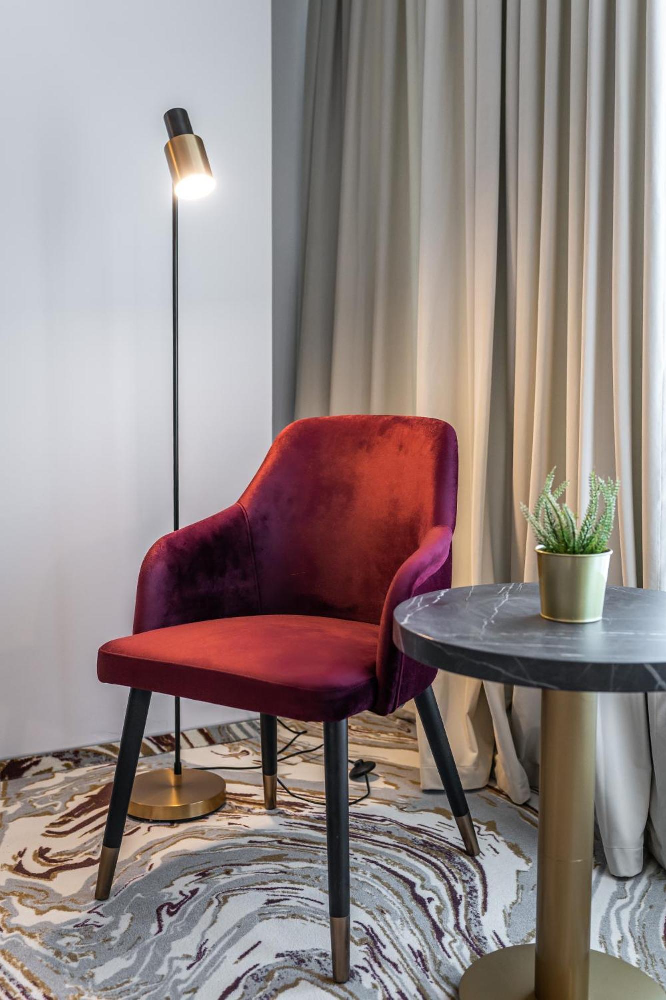 Ramada By Wyndham Bucharest Airport Hotel 4*