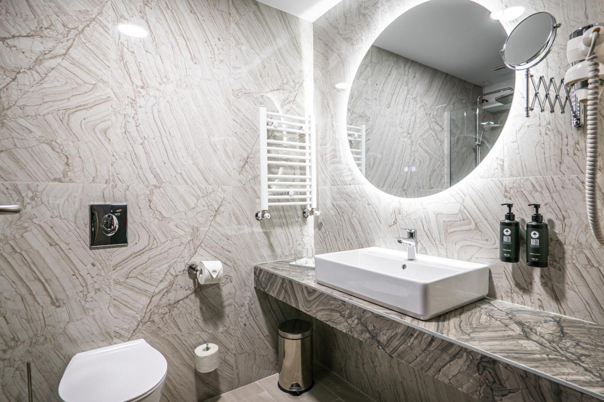 Ramada By Wyndham Bucharest Airport 4*